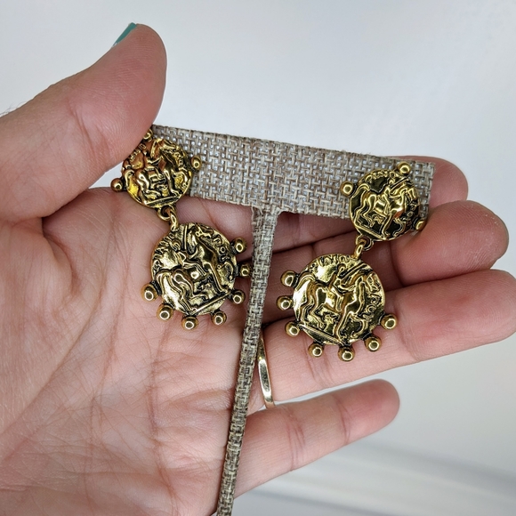 Gold Retro Style Coin Dangle Earrings - Picture 9 of 9